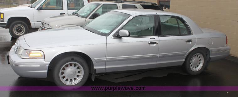 image for item 6310 2002 Ford Crown Victoria LX