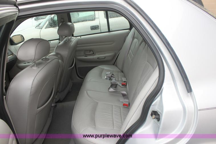 image for item 6310 2002 Ford Crown Victoria LX