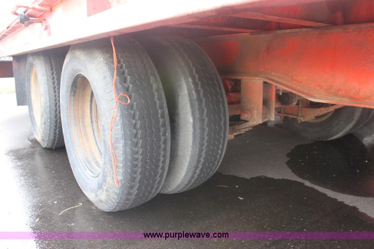 image for item 6320 1991 Trail King TKT24 trailer