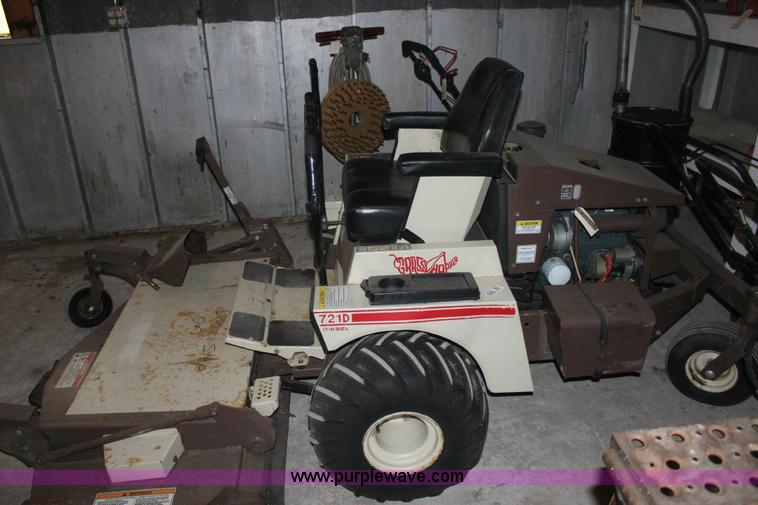 image for item 6324 1998 Grasshopper 721D mower