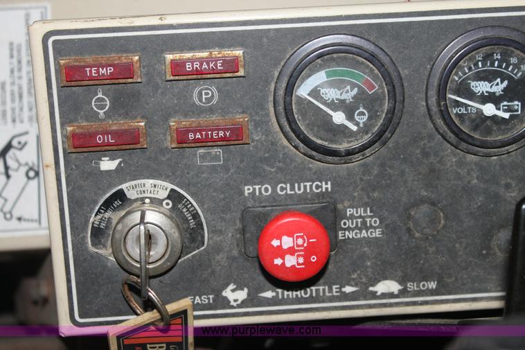 image for item 6324 1998 Grasshopper 721D mower