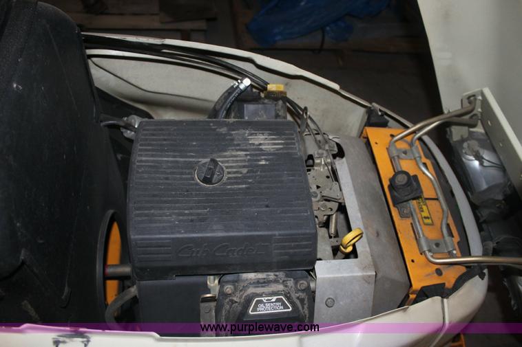 image for item 6325 2003 Cub Cadet 3204 mower