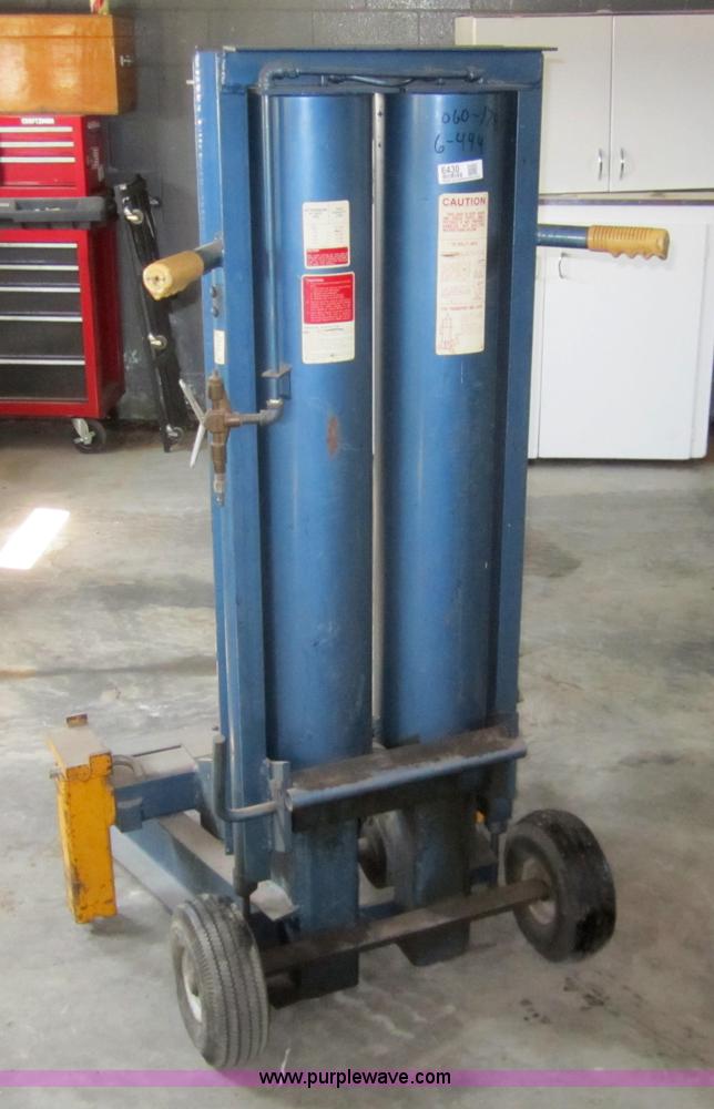 image for item 6430 1981 Walker 63692 seven ton bumper jack