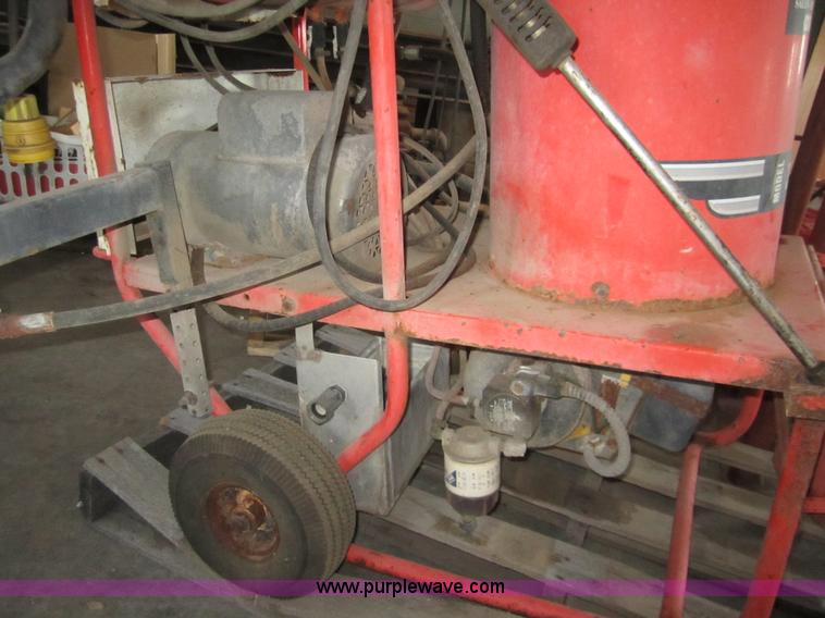 image for item 6431 2004 Alkota 3122 pressure washer