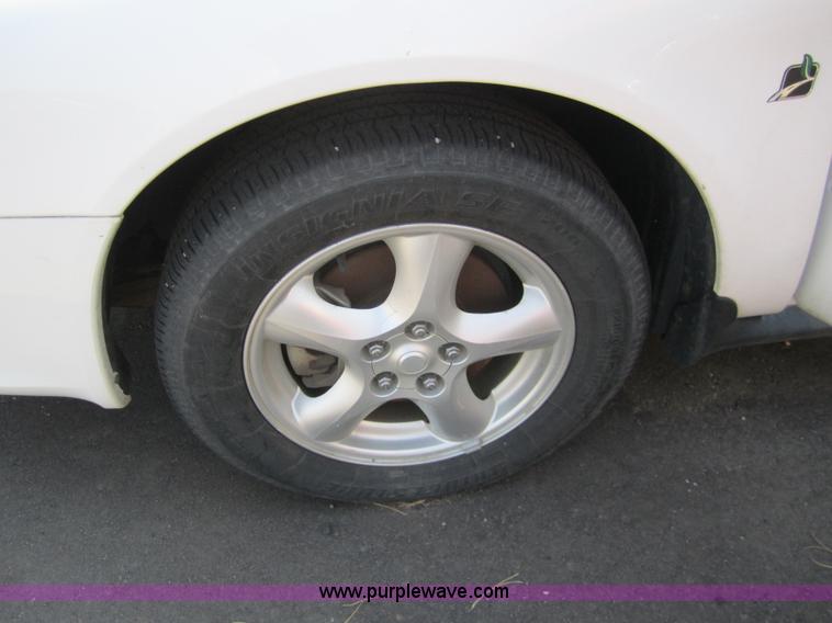 image for item 6434 2002 Ford Taurus SE