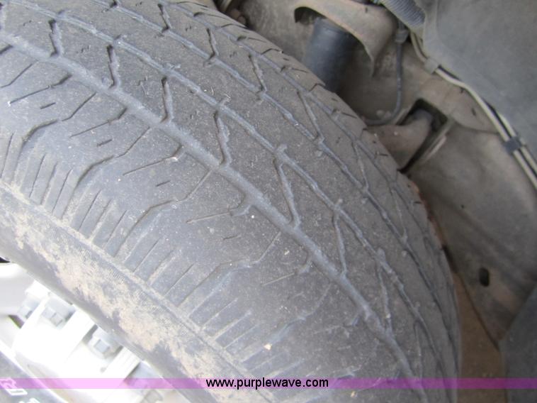 image for item 6435 2002 Chevrolet Silverado C2500HD pickup truck