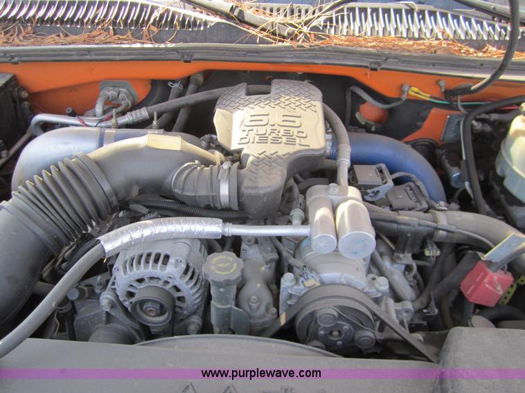 image for item 6435 2002 Chevrolet Silverado C2500HD pickup truck