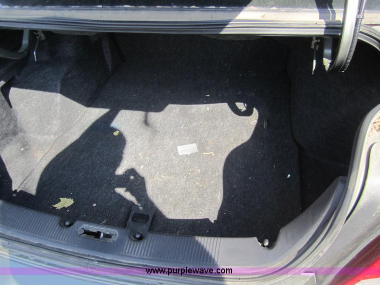 image for item 6436 2002 Ford Taurus SE