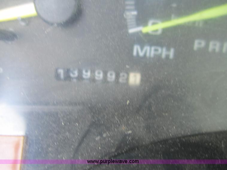 image for item 6437 1997 Chevrolet C1500 pickup truck