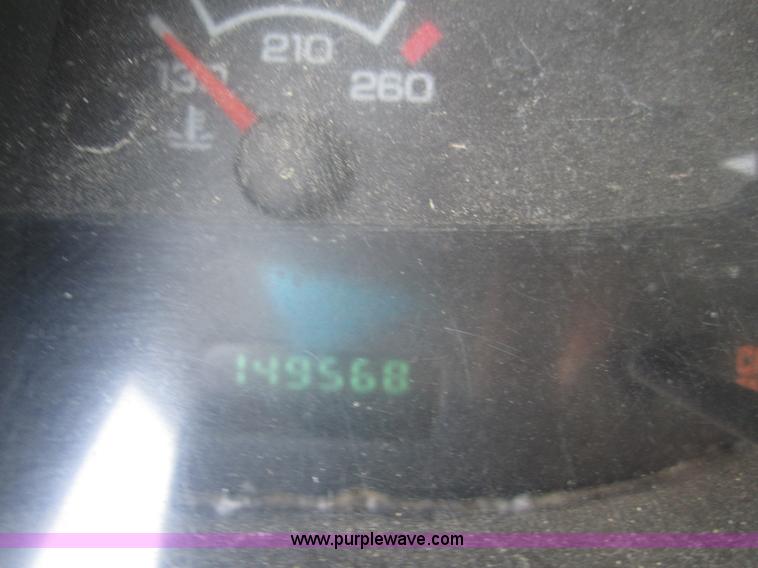 image for item 6438 1999 Dodge Ram 1500 pickup truck