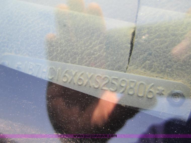 image for item 6438 1999 Dodge Ram 1500 pickup truck