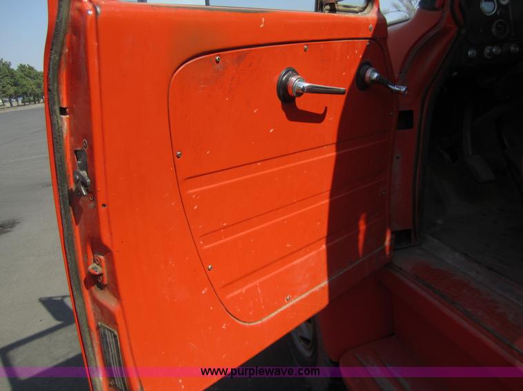 image for item 6440 1973 International Loadstar 1600 truck with core drill attachment