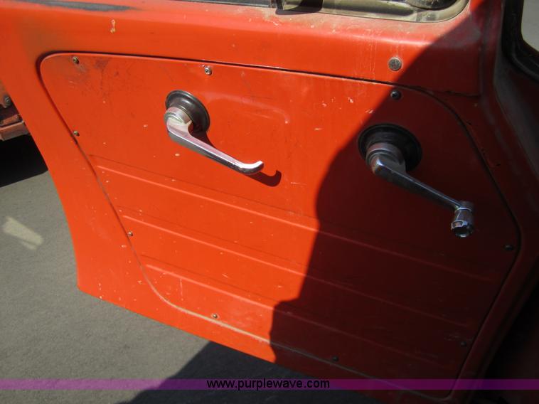 image for item 6440 1973 International Loadstar 1600 truck with core drill attachment