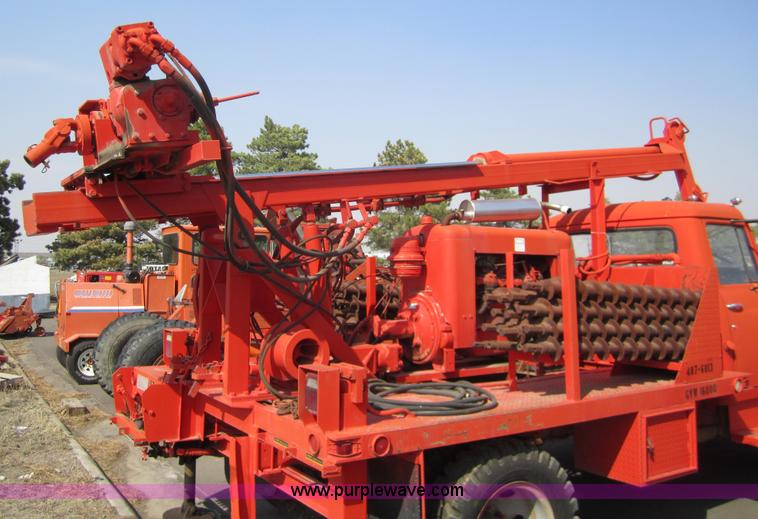 image for item 6440 1973 International Loadstar 1600 truck with core drill attachment