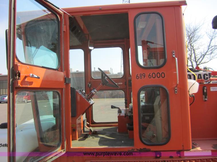 image for item 6442 2000 Broce RC-350 self propelled broom