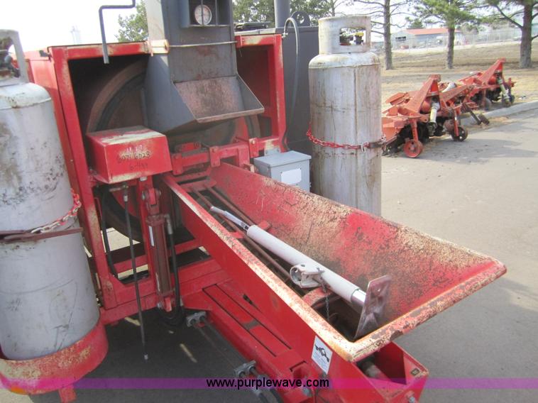 image for item 6444 1998 Patchman 600 pothole patcher