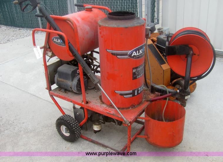 image for item 7033 2003 Alkota 3122T portable pressure washer