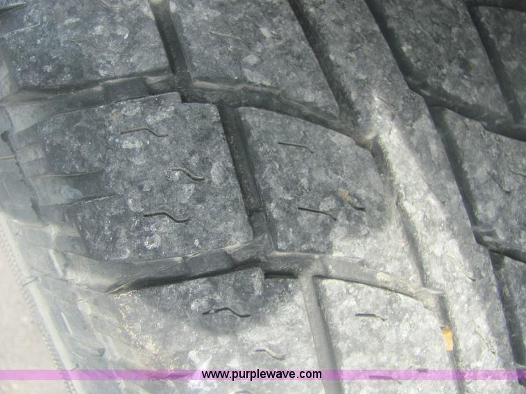 image for item 7035 1999 Chevrolet C2500 pickup truck