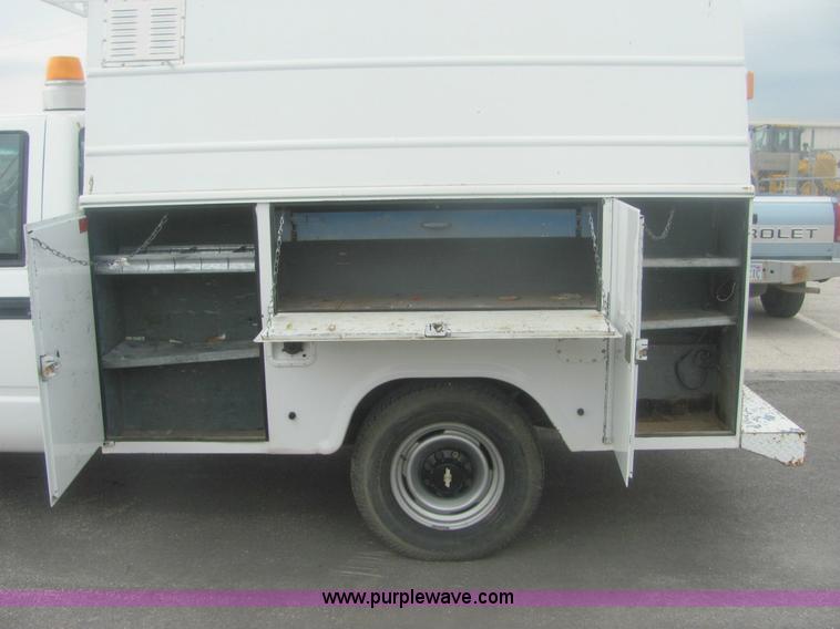 image for item 7035 1999 Chevrolet C2500 pickup truck