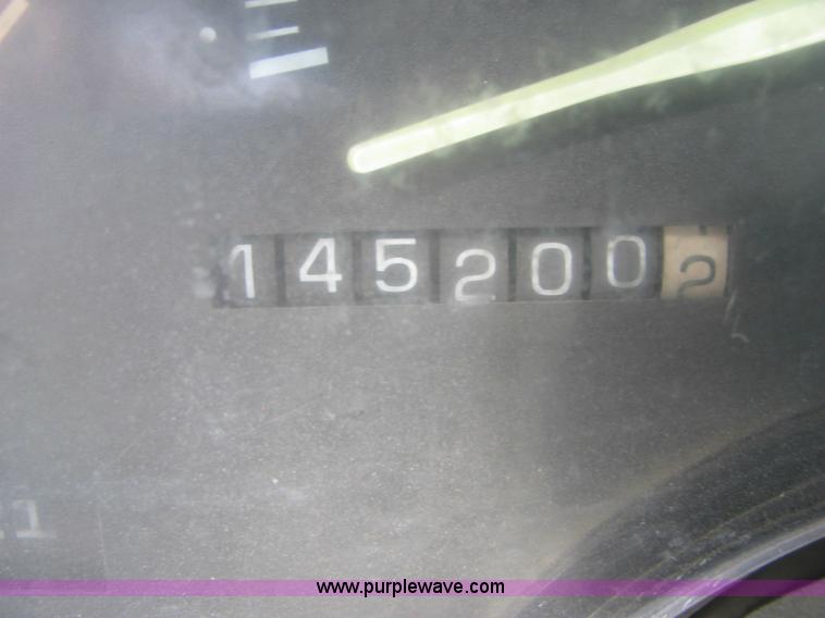 image for item 7038 1994 Chevrolet C1500 W/T pickup truck