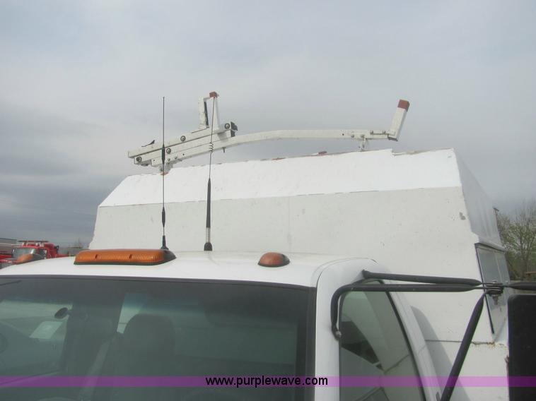 image for item 9151 2003 Chevrolet C3500 Silverado pickup truck