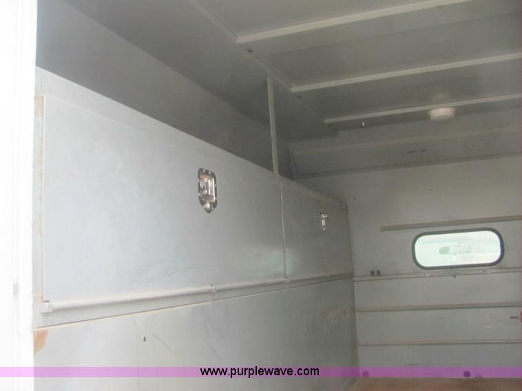 image for item 9151 2003 Chevrolet C3500 Silverado pickup truck