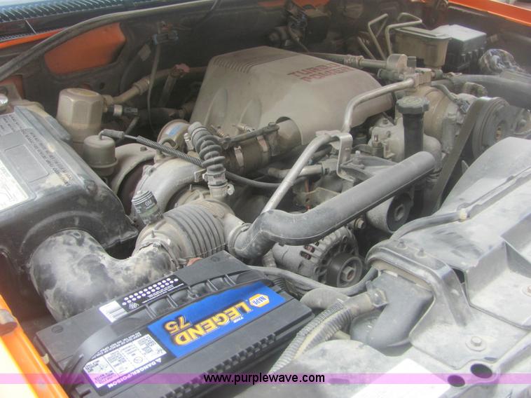 image for item 9152 1999 Chevrolet C2500 pickup truck