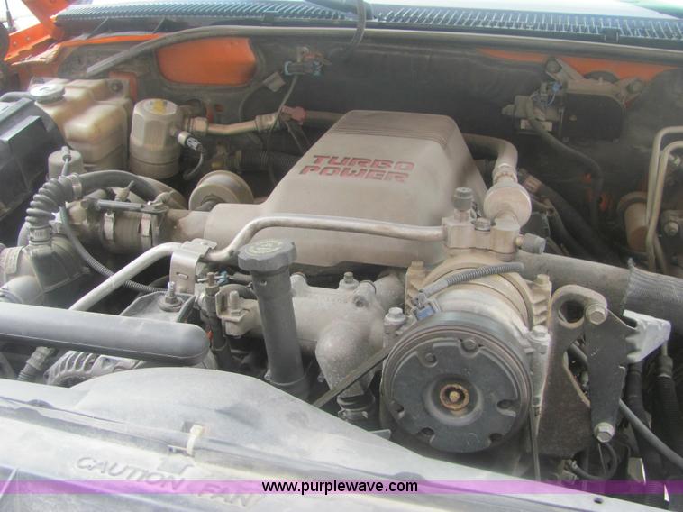 image for item 9152 1999 Chevrolet C2500 pickup truck