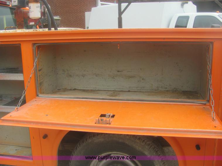 image for item 9152 1999 Chevrolet C2500 pickup truck