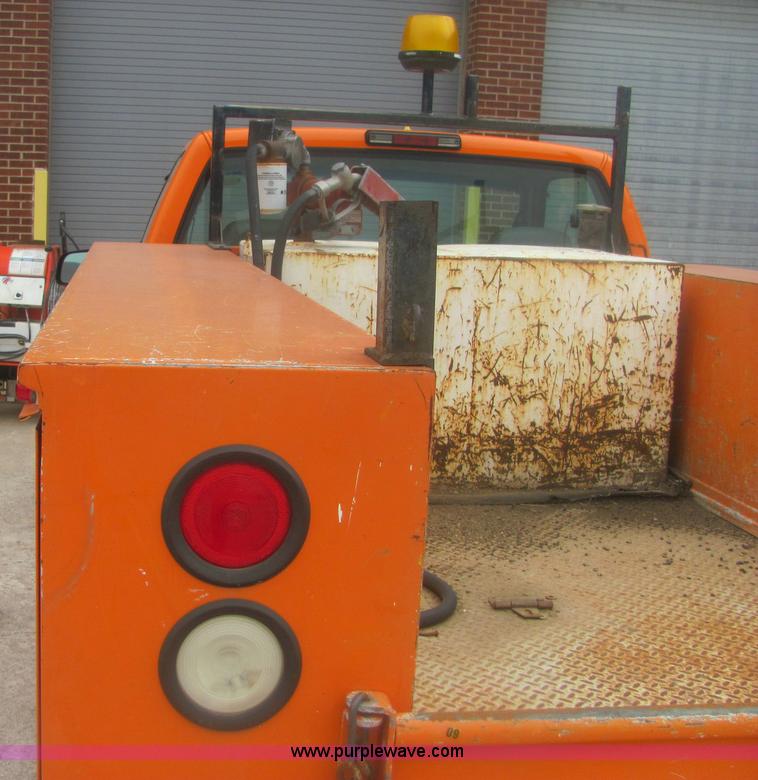 image for item 9152 1999 Chevrolet C2500 pickup truck