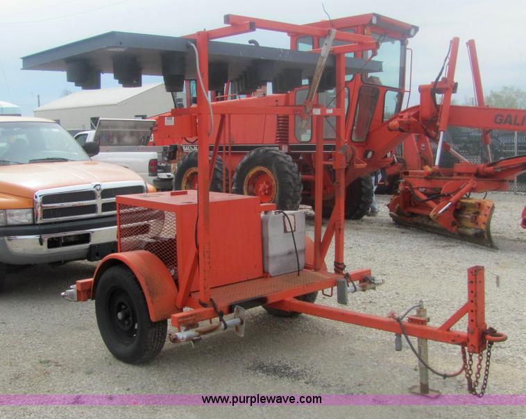 image for item 9155 1993 Wanco WTDB8-SAC portable arrow board