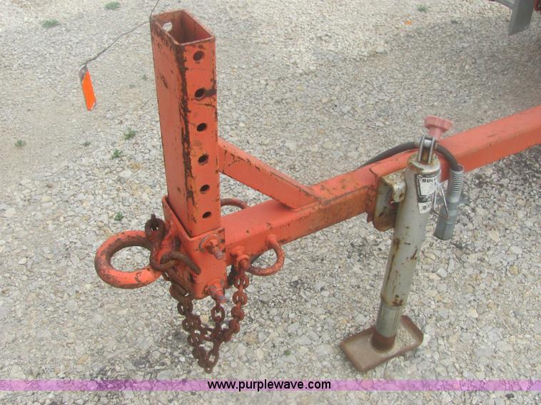 image for item 9155 1993 Wanco WTDB8-SAC portable arrow board