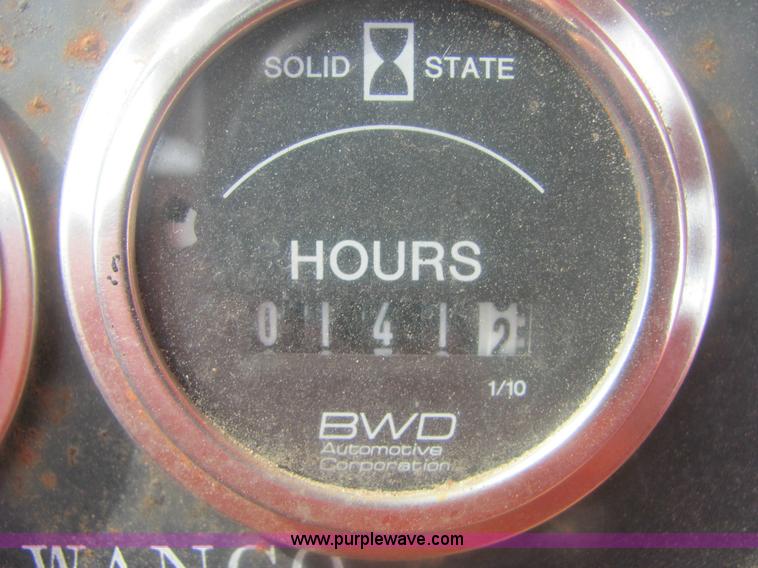 image for item 9155 1993 Wanco WTDB8-SAC portable arrow board