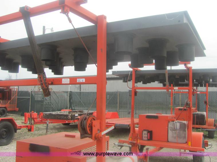 image for item 9157 1994 Wanco WTDB8-SAC portable arrow board