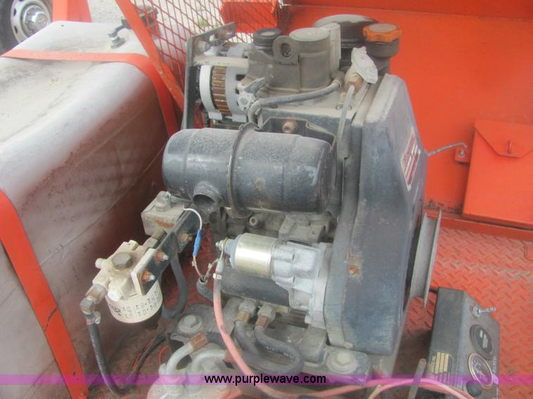 image for item 9157 1994 Wanco WTDB8-SAC portable arrow board