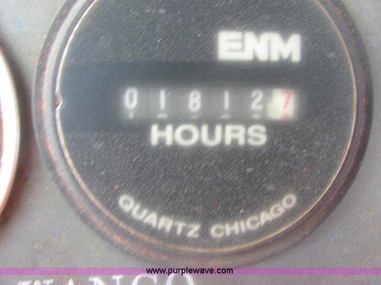 image for item 9157 1994 Wanco WTDB8-SAC portable arrow board