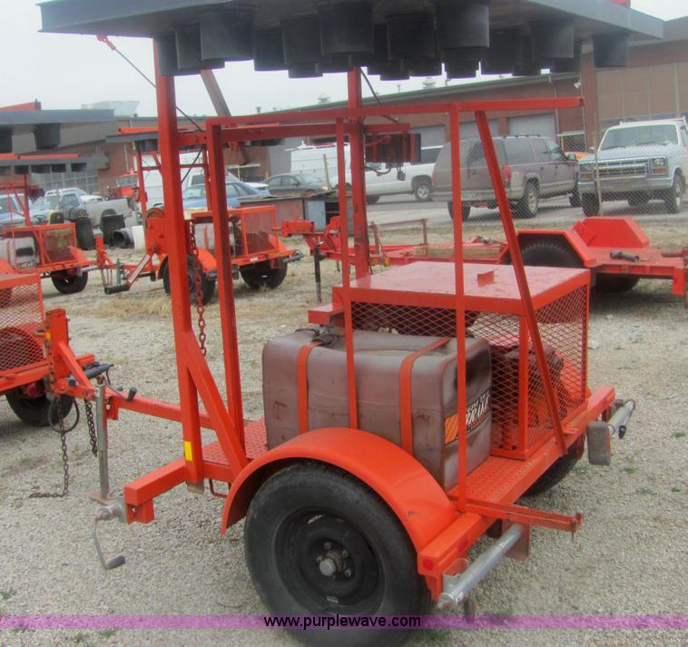 image for item 9158 1993 Wanco WTDB8-SAC portable arrow board