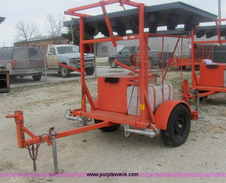 image for item 9160 1994 Wanco WTDB8-SAC portable arrow board