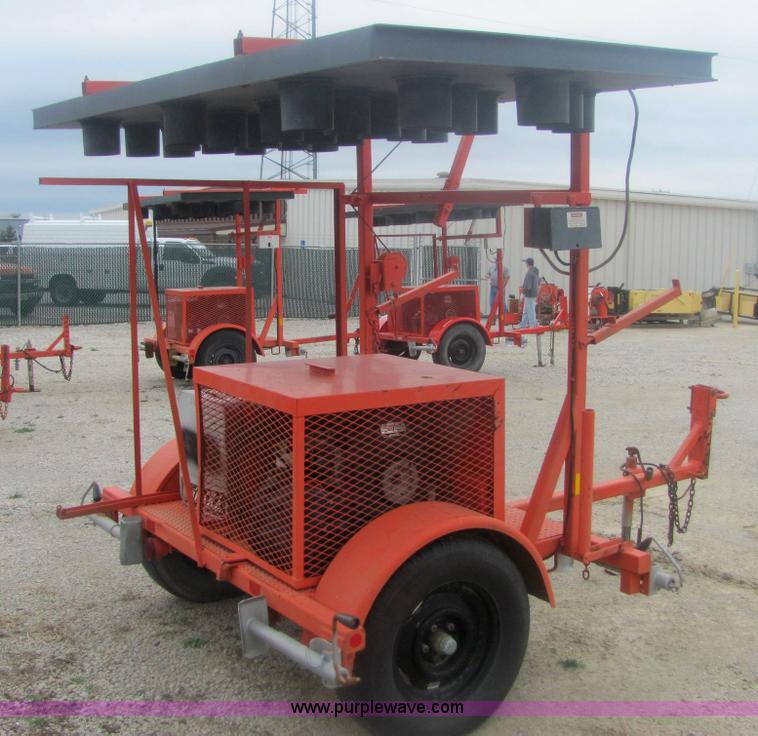 image for item 9160 1994 Wanco WTDB8-SAC portable arrow board