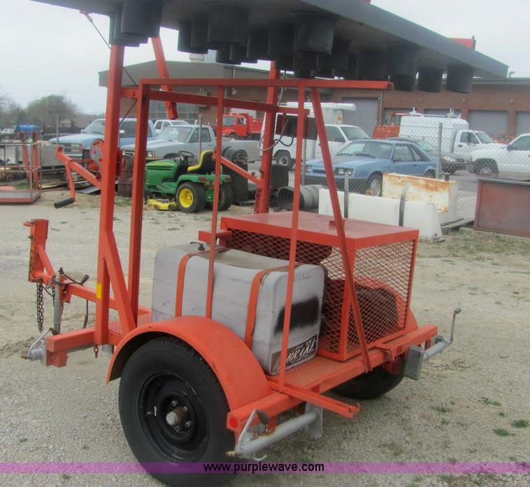 image for item 9160 1994 Wanco WTDB8-SAC portable arrow board