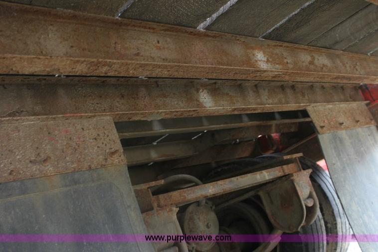 image for item 9177 1995 Felling FT-24 trailer