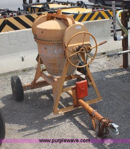 image for item 9185 1993 Gilson 59020 concrete mixer