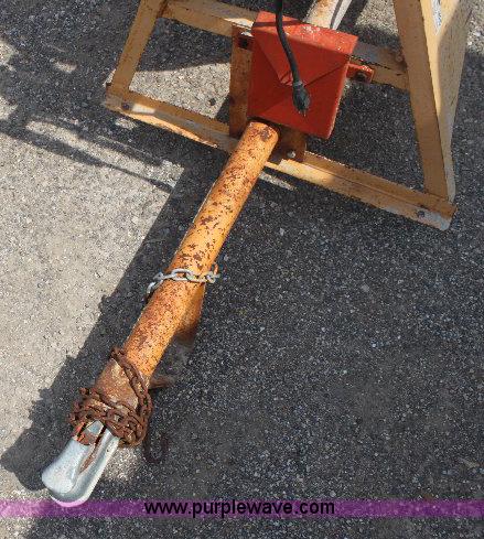 image for item 9185 1993 Gilson 59020 concrete mixer