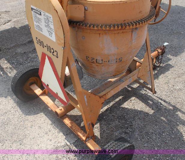 image for item 9185 1993 Gilson 59020 concrete mixer
