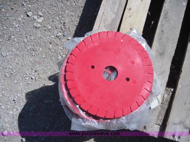 image for item 1968 Kinze milo brush meter disks