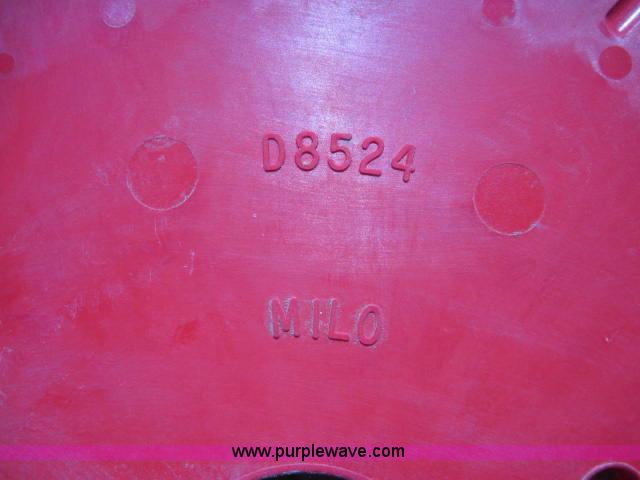 image for item 1968 Kinze milo brush meter disks