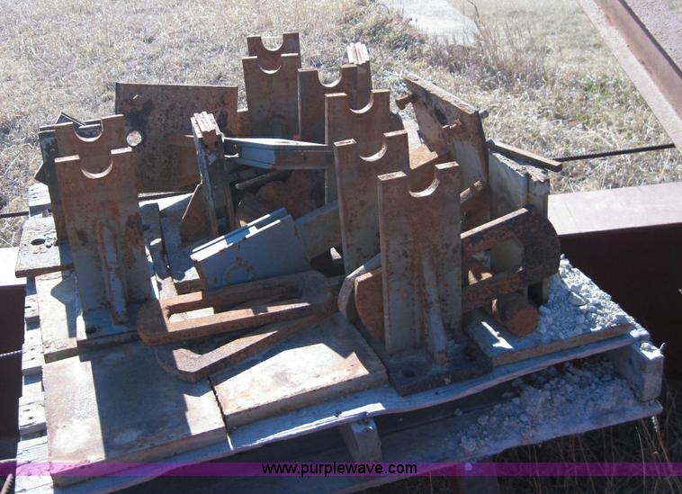 image for item 1972 Webb 30 ton scale