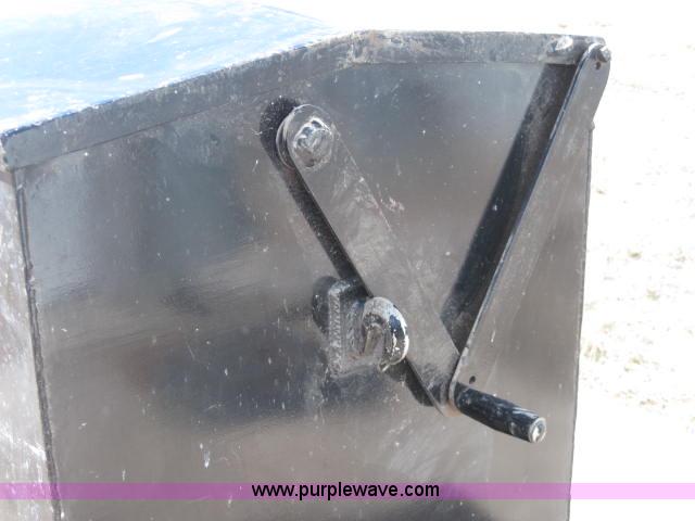 image for item 1982 Homemade cake feeder