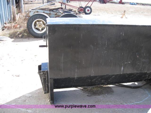 image for item 1982 Homemade cake feeder