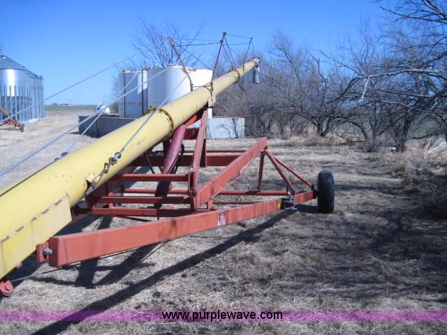 image for item 1983 Mayrath 10" x 71'L auger